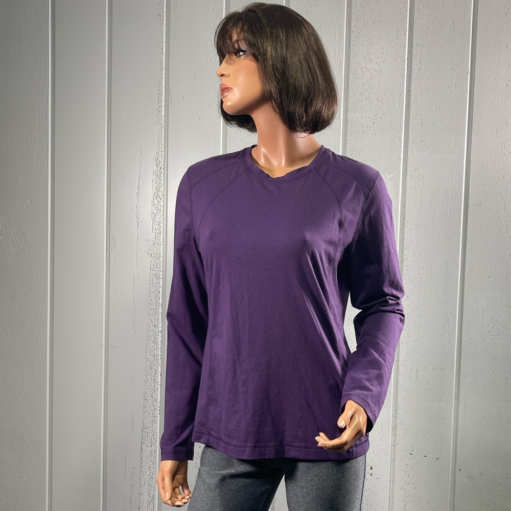 *Energy zone Performance  Women's  Purple Long Sleeve Top Sz M